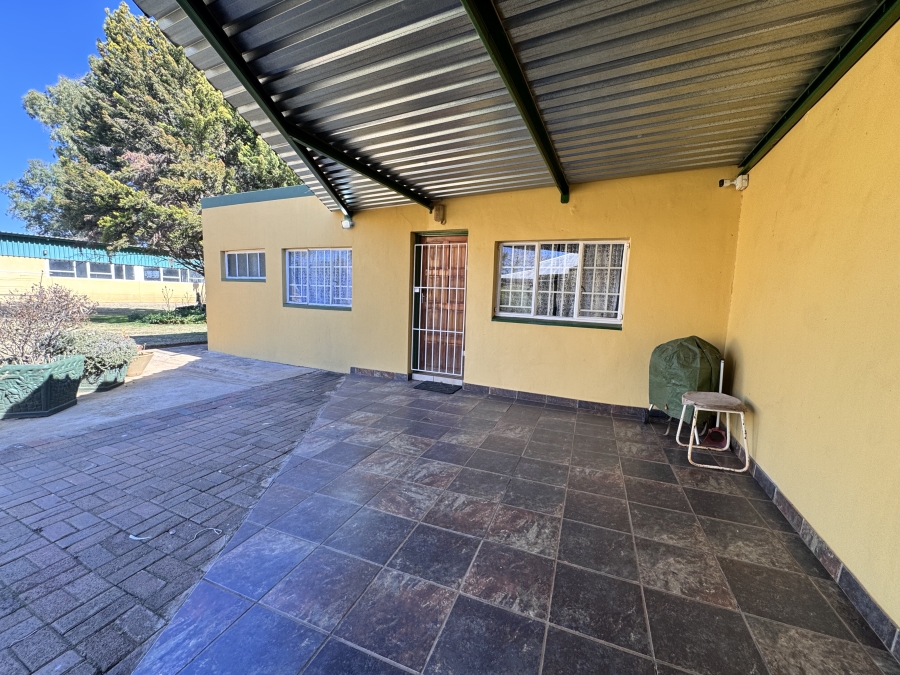 8 Bedroom Property for Sale in Meiringspark North West